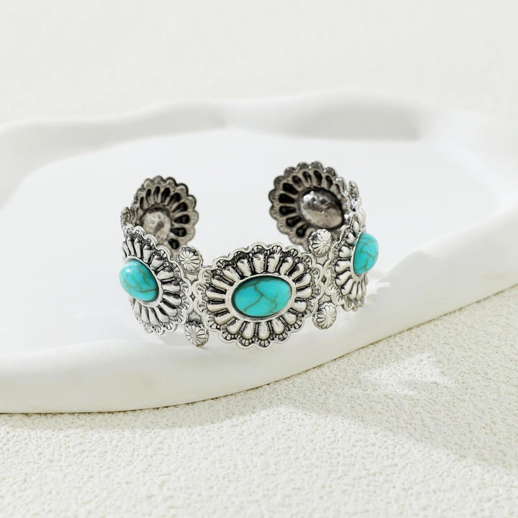 Boho Western Statement: Turquoise Cuff Bracelet for Women - Ideal for Music Festivals, Adjustable Cowgirl Country Concerts & Daily Wear Gift