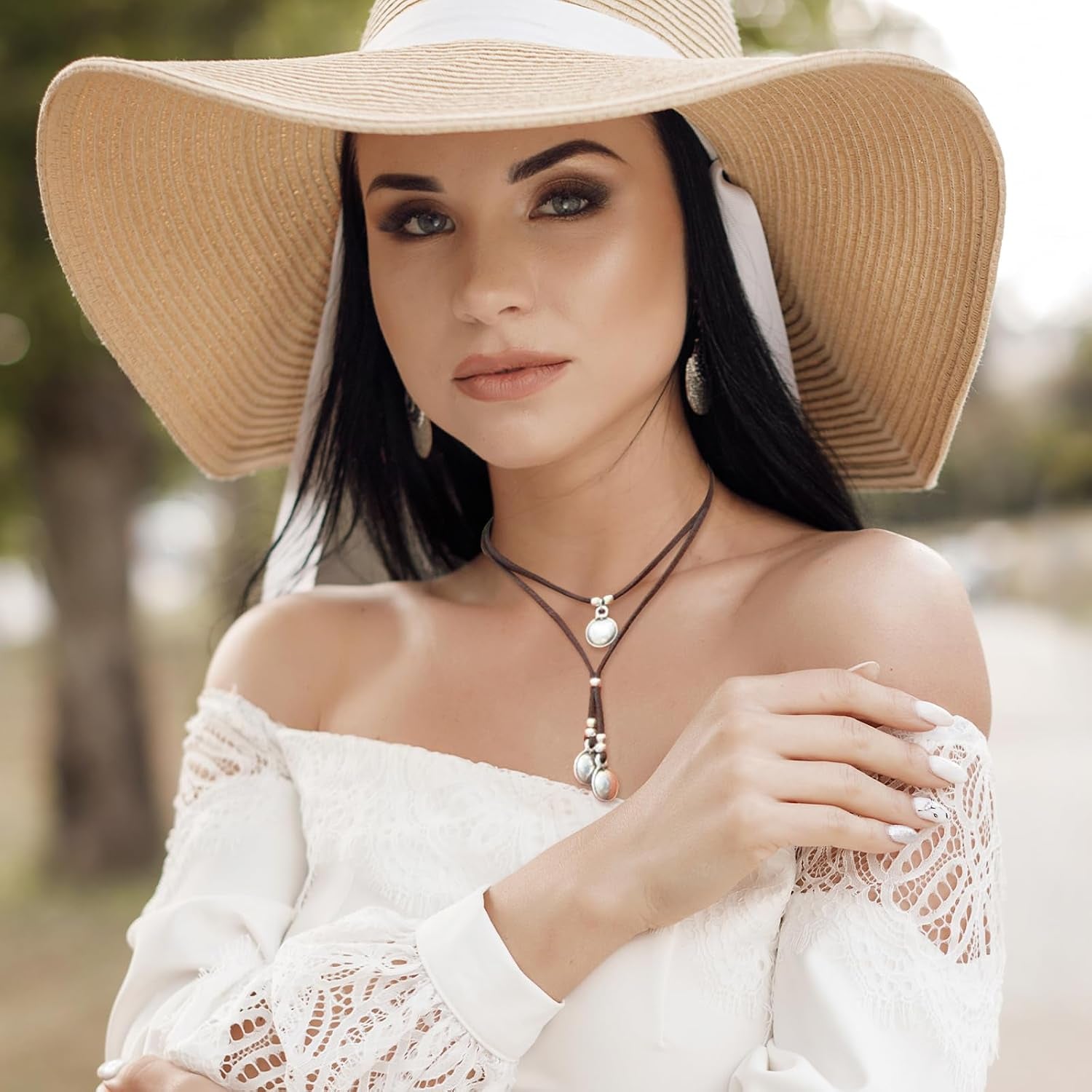 Choker Necklace for Women Boho Necklaces Country Concert Outfits for Women Layered Western Choker Necklace Boho Cowgirl Jewelry Accessories Dress